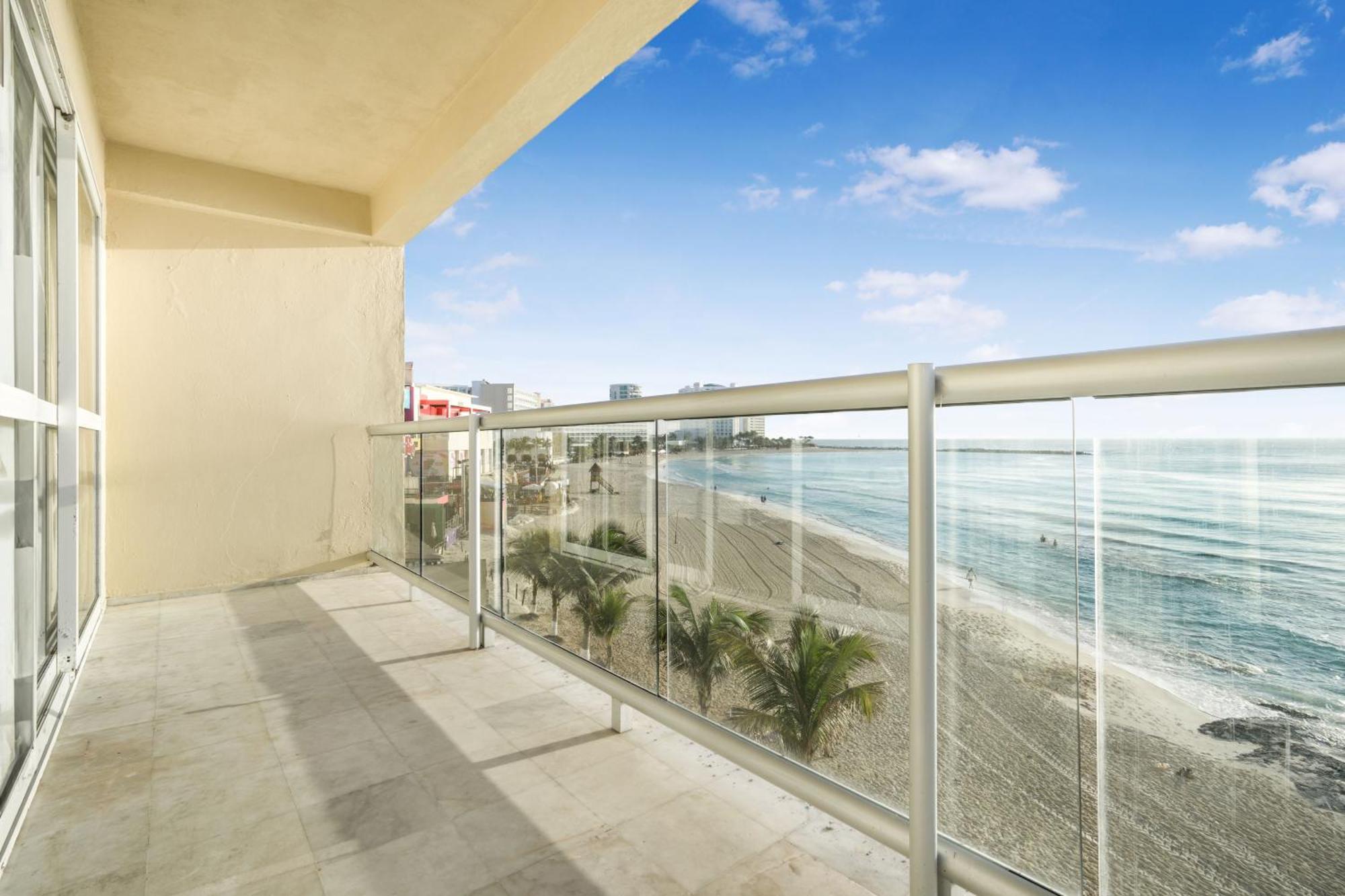 Luxury Caribbean Condos By Salvia Cancun Beachfront Esterno foto